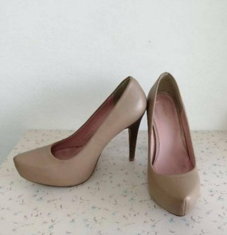 Zapatillas Andrea nude de segunda mano - GoTrendier