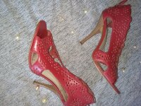 Zapatillas rojas Andrea de segunda mano - GoTrendier