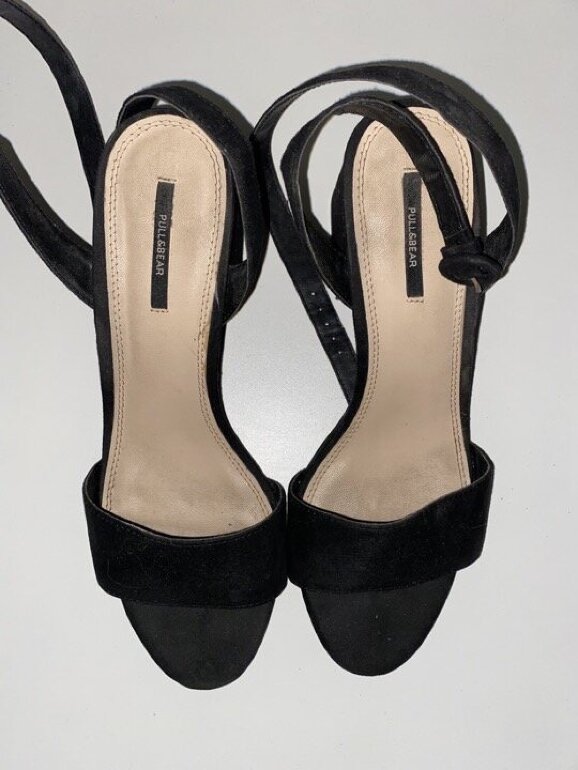 Tacones negros pull \u0026amp; bear de segunda mano - GoTrendier