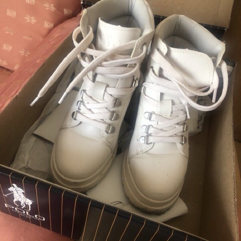 Botas blancas polo de segunda mano - GoTrendier