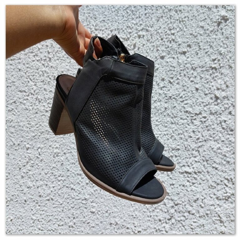 Sandalias tipo botin de Mona de segunda mano - GoTrendier
