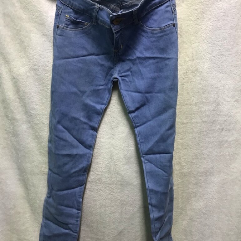 Pantalón mezclilla 🤍 de Shasa de segunda mano - GoTrendier