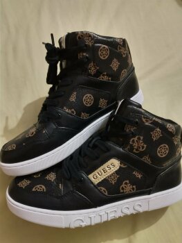 Tenis de botita guess!! de segunda mano - GoTrendier