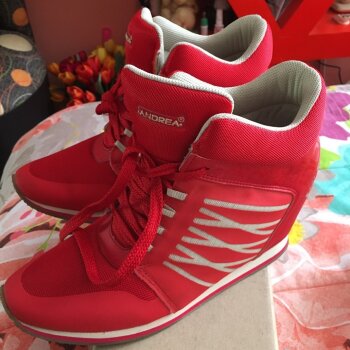 Comprar Tenis de bota Andrea de segunda mano - GoTrendier