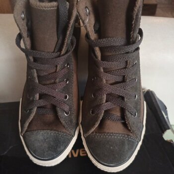 Tenis de bota Converse café de segunda mano - GoTrendier