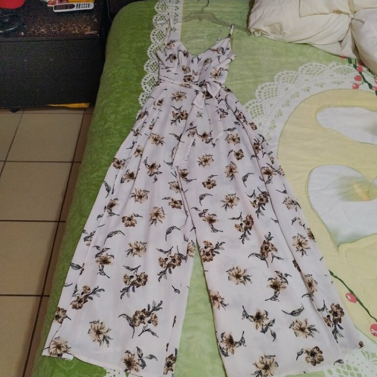 Pantalón Palazzo Apertura Negro Flores Mujer Corona - Compra Ahora | Dafiti  Chile