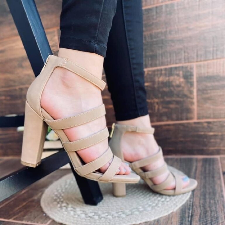 Sandalias de tiras de Bamboo de segunda mano - GoTrendier