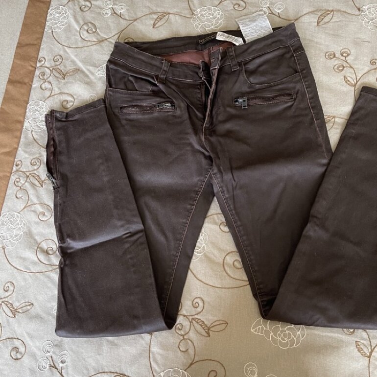 Pantalón encerado PULL\u0026amp;BEAR de Pull \u0026amp; Bear de segunda mano -  GoTrendier