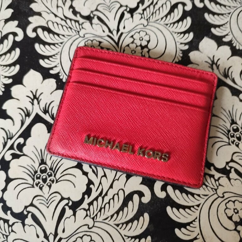 Tarjetero mk pequeño de Michael Kors de segunda mano - GoTrendier