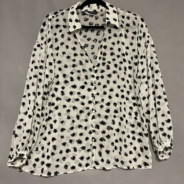 ZARA Blusa crop estampada puntos , escote y lazos en espalda. Talla S –  NoLoBotes.com