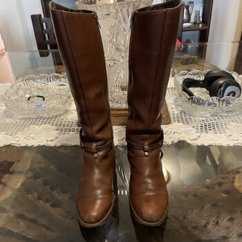 Botas largas Gillio café de segunda mano - GoTrendier