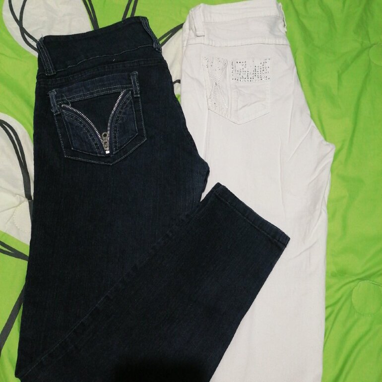 Dos bonitos pantalones de Santory de segunda mano - GoTrendier