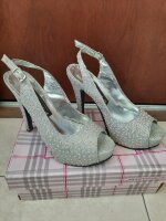 Zapatillas color plata de No conocida* de segunda mano - GoTrendier