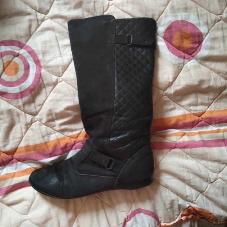 Botas negras de cuero con tela de Andrea de segunda mano - GoTrendier