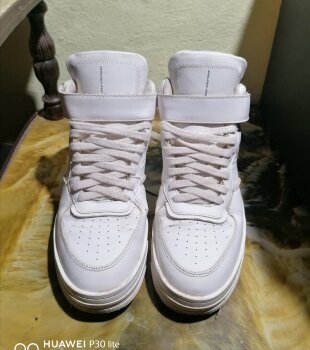 Tenis de bota Bershka blancos de segunda mano - GoTrendier