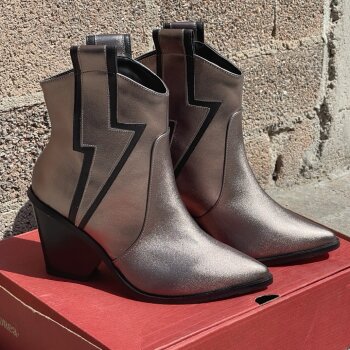 Comprar Botas vaqueras Andrea de segunda mano - GoTrendier