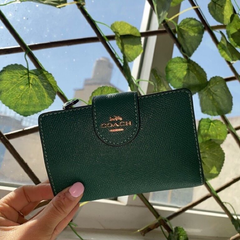 Cartera Coach seminuev de segunda mano - GoTrendier