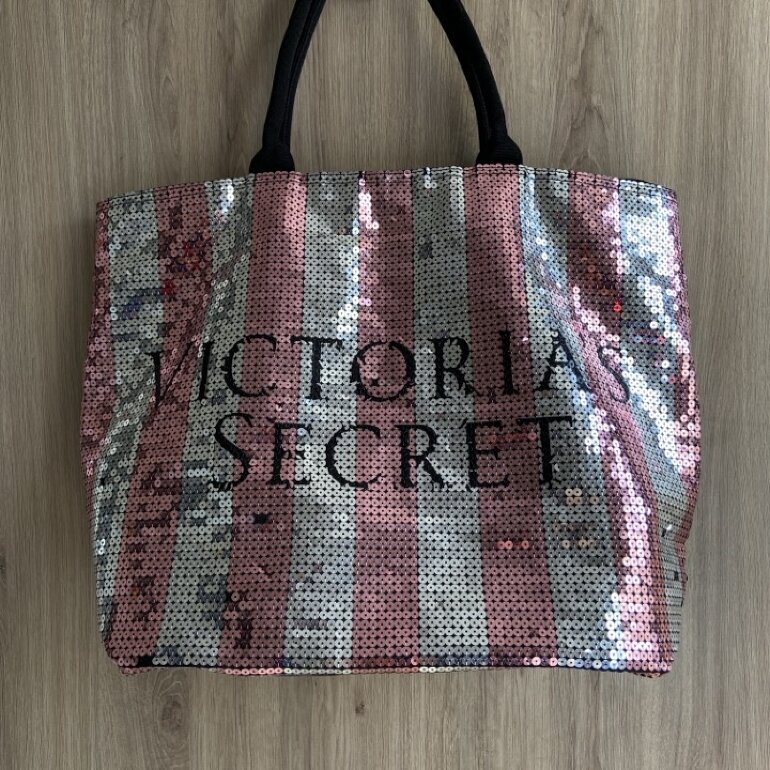 Bolsa negra XL Victoria's Secret de Victoria's Secret de segunda mano -  GoTrendier