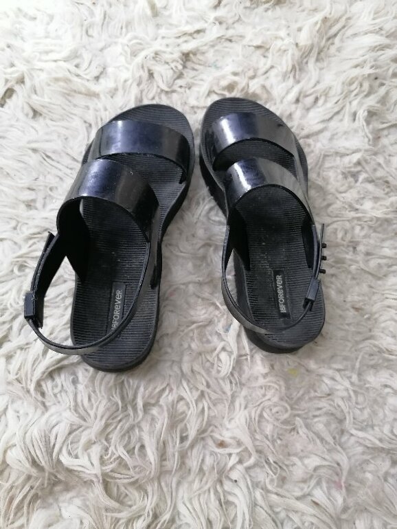 Sandalias Negras 18 Forever. de segunda mano - GoTrendier