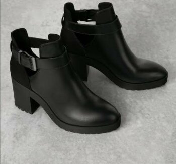 Botines Bershka negros de segunda mano - GoTrendier