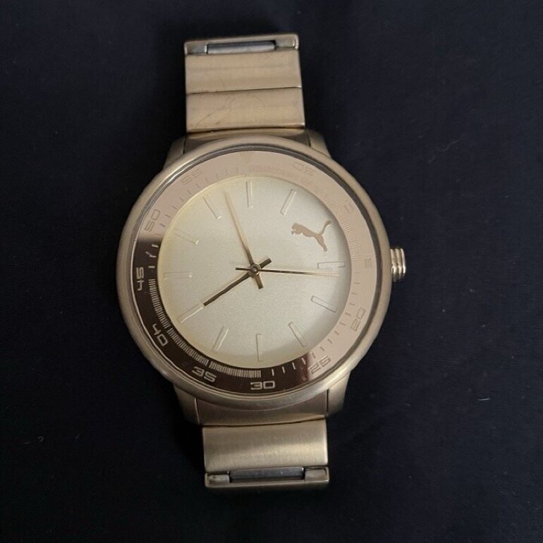 Reloj puma dorado original de segunda mano - GoTrendier