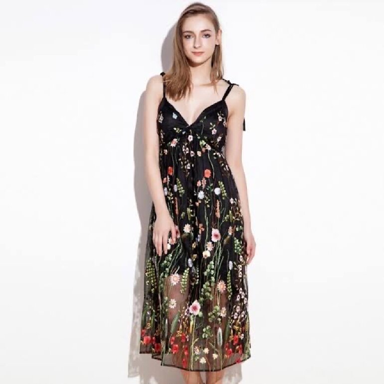 Vestido transparente con flores de That's It de segunda mano - GoTrendier