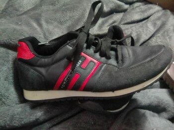 Tenis casuales Tommy Hilfiger negros de mujer - GoTrendier