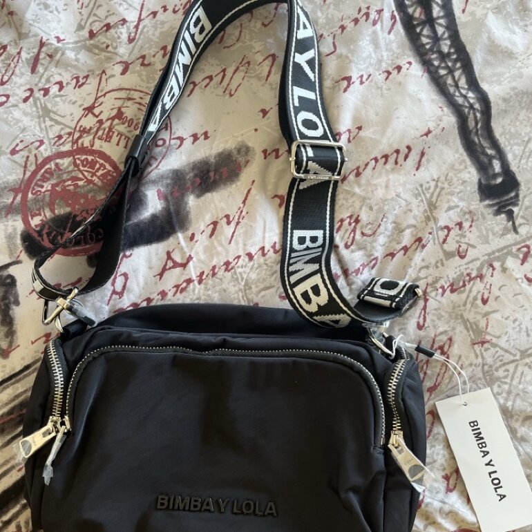 Bolsa crossbody bimba y Lola de segunda mano - GoTrendier
