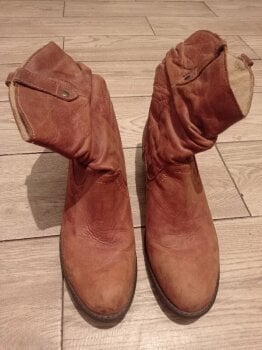Botas Frida café de segunda mano - GoTrendier