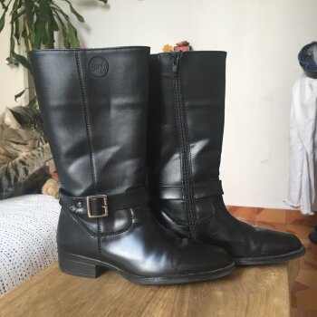 Botas largas Andrea negra de segunda mano - GoTrendier