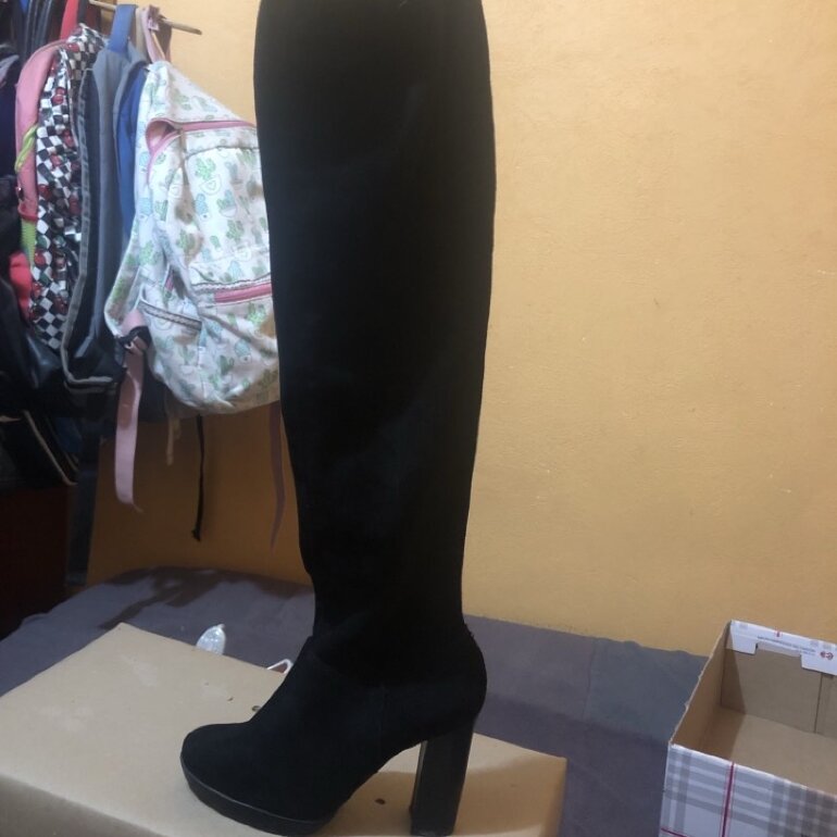 Botas extra Largas talla 3 de Yaeli Fashion de segunda mano - GoTrendier