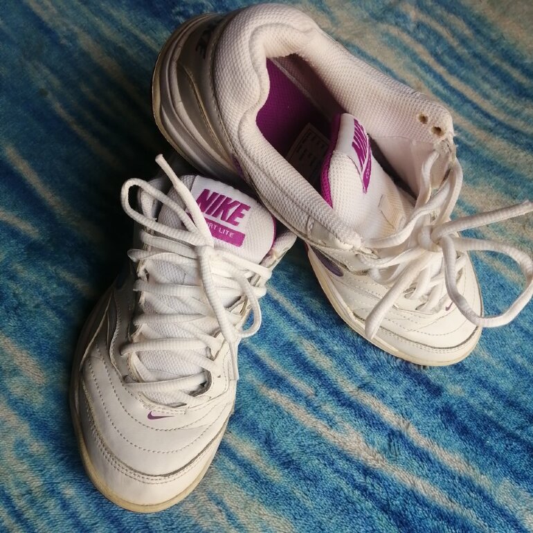Tenis Nike #24. 5cm de segunda mano - GoTrendier