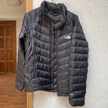 Chamarras impermeable The North Face negras - GoTrendier