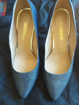 Zapatillas Andrea azules de segunda mano - GoTrendier