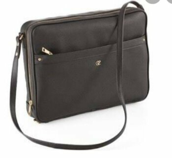 Maletas Oriflame negras - GoTrendier