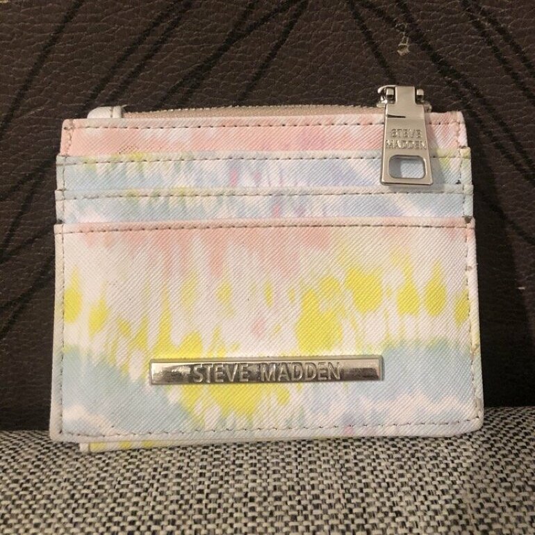 Tarjetero monedero Steve Madden de segunda mano - GoTrendier