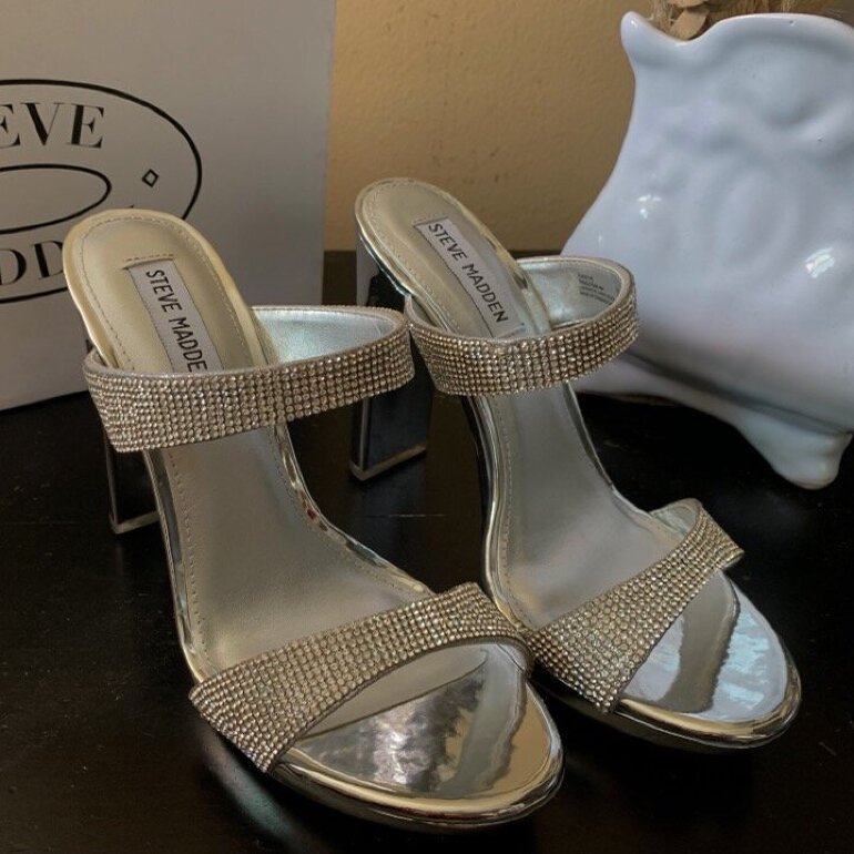 Zapatillas Plateadas Steve Madden de segunda mano - GoTrendier