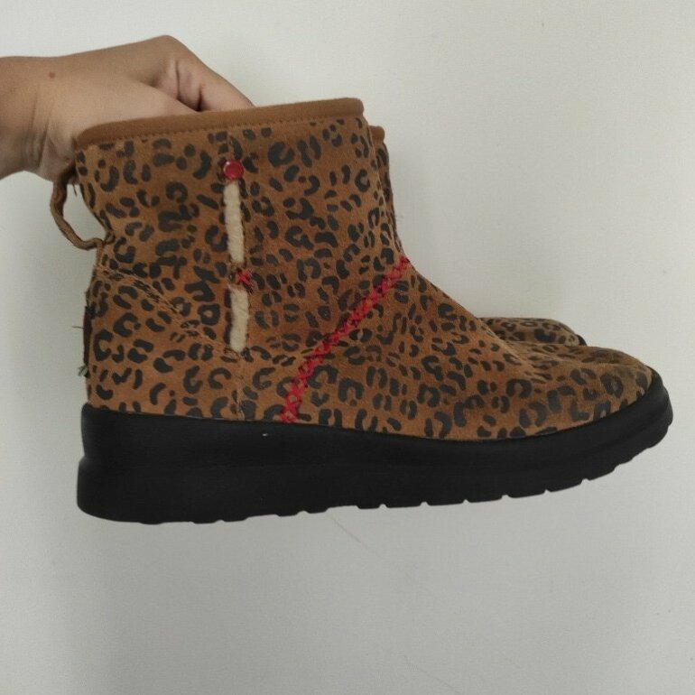 Botas ugg animal print de UGG Australia de segunda mano - GoTrendier