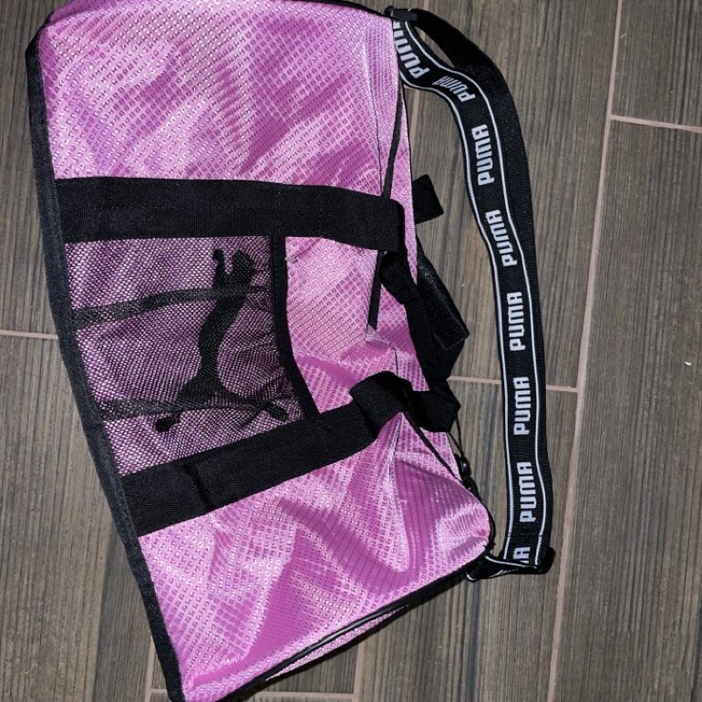 Maleta deportiva Puma de segunda mano - GoTrendier