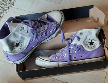 Tenis CONVERSE morados de segunda mano - GoTrendier