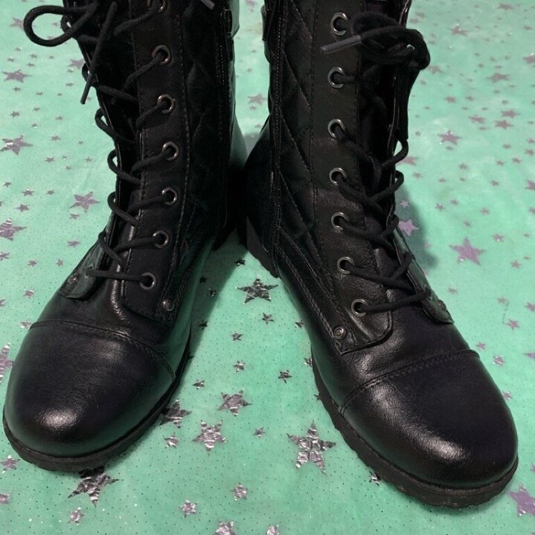 Botines negros de piel guess de segunda mano - GoTrendier