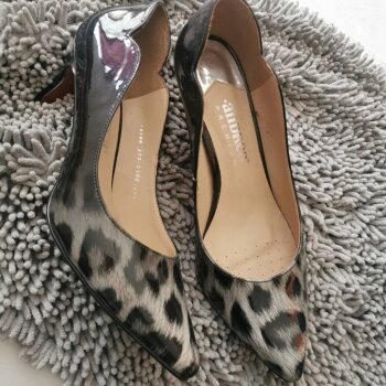 Zapatillas animal print Andrea de mujer - GoTrendier