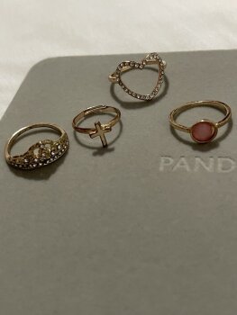 Compra y vende ropa de mujer de segunda mano - GoTrendier