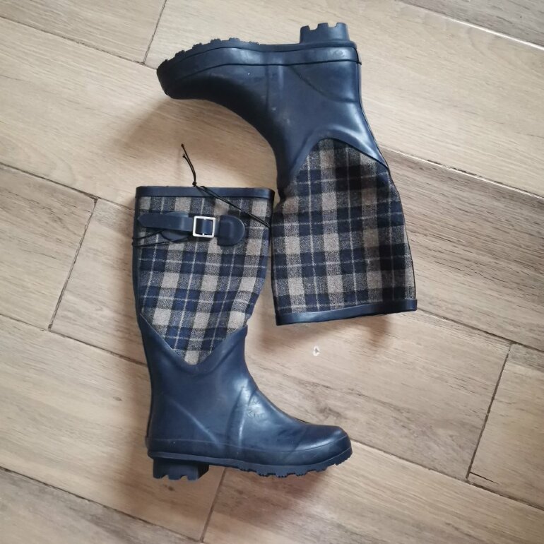 Botas de lluvia de Capa de Ozono de segunda mano - GoTrendier