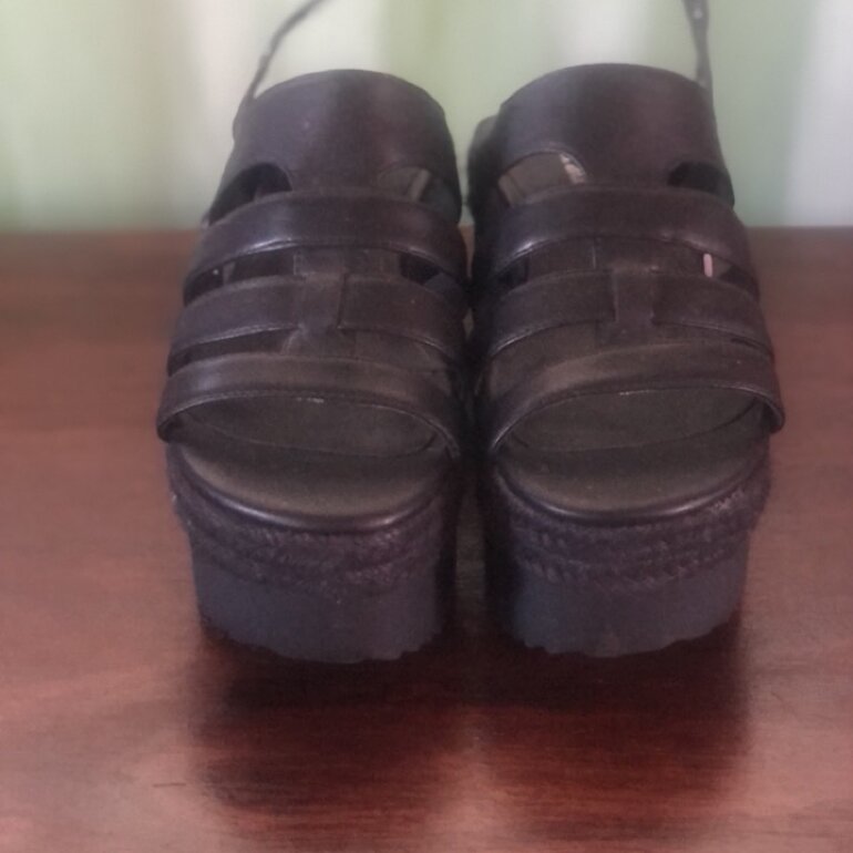Sandalias negras stradivarius de segunda mano - GoTrendier