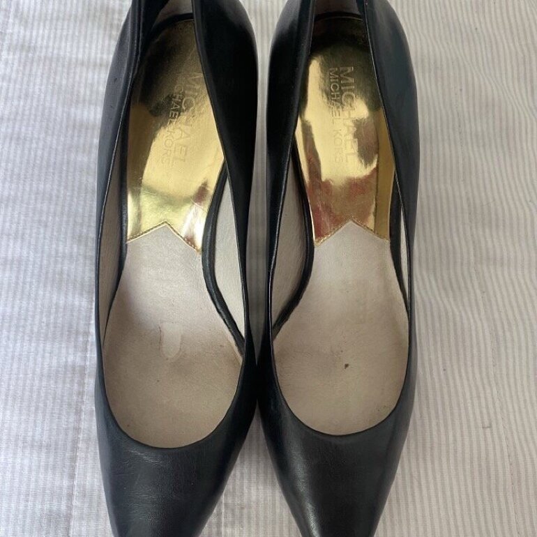 Michael kors tacones negros picudos de segunda mano - GoTrendier