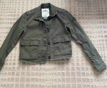 Comprar Chamarras Hollister de segunda mano - GoTrendier