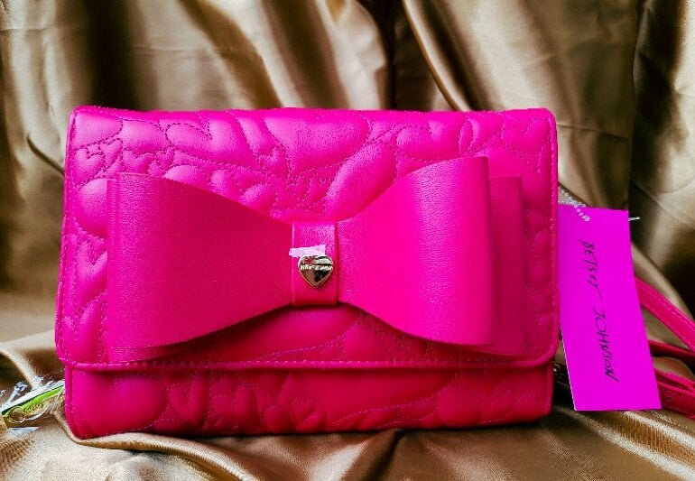 Bolsa Nueva Betsey Johnson de segunda mano GoTrendier