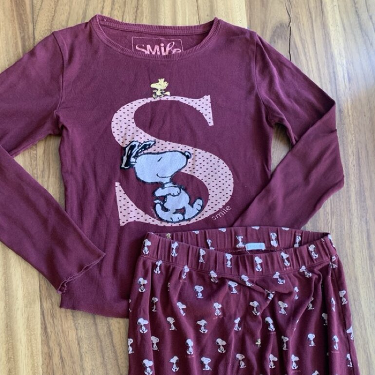 Pijama Oysho Snoopy CH de segunda mano - GoTrendier