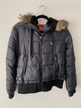 Comprar Chamarras Bershka de segunda mano - GoTrendier